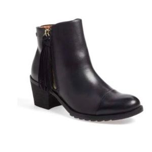 [Pikolinos] Black Booties